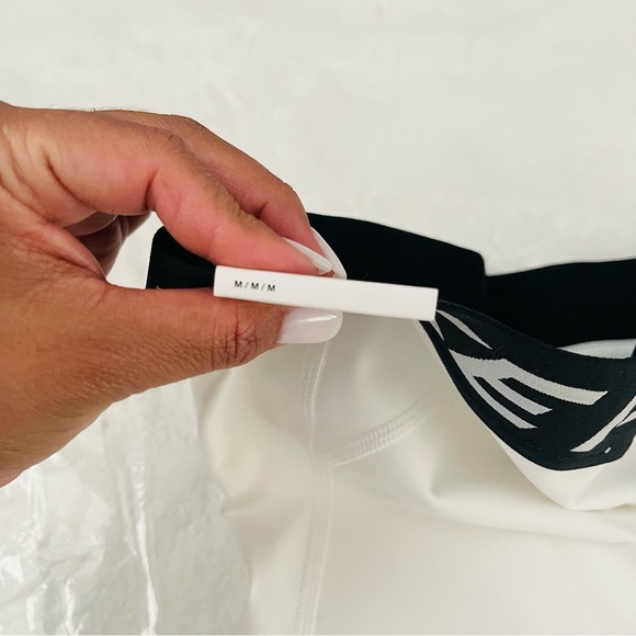 Nike | Women’s White Nike Spandex Shorts - Picture 5 of 7